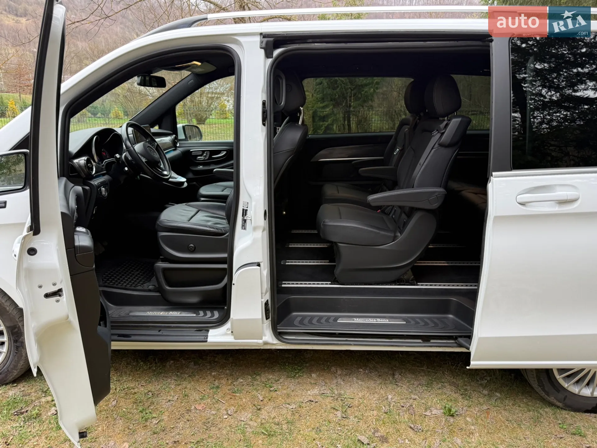 2021 Mercedes-Benz EQV - мініатюра 19