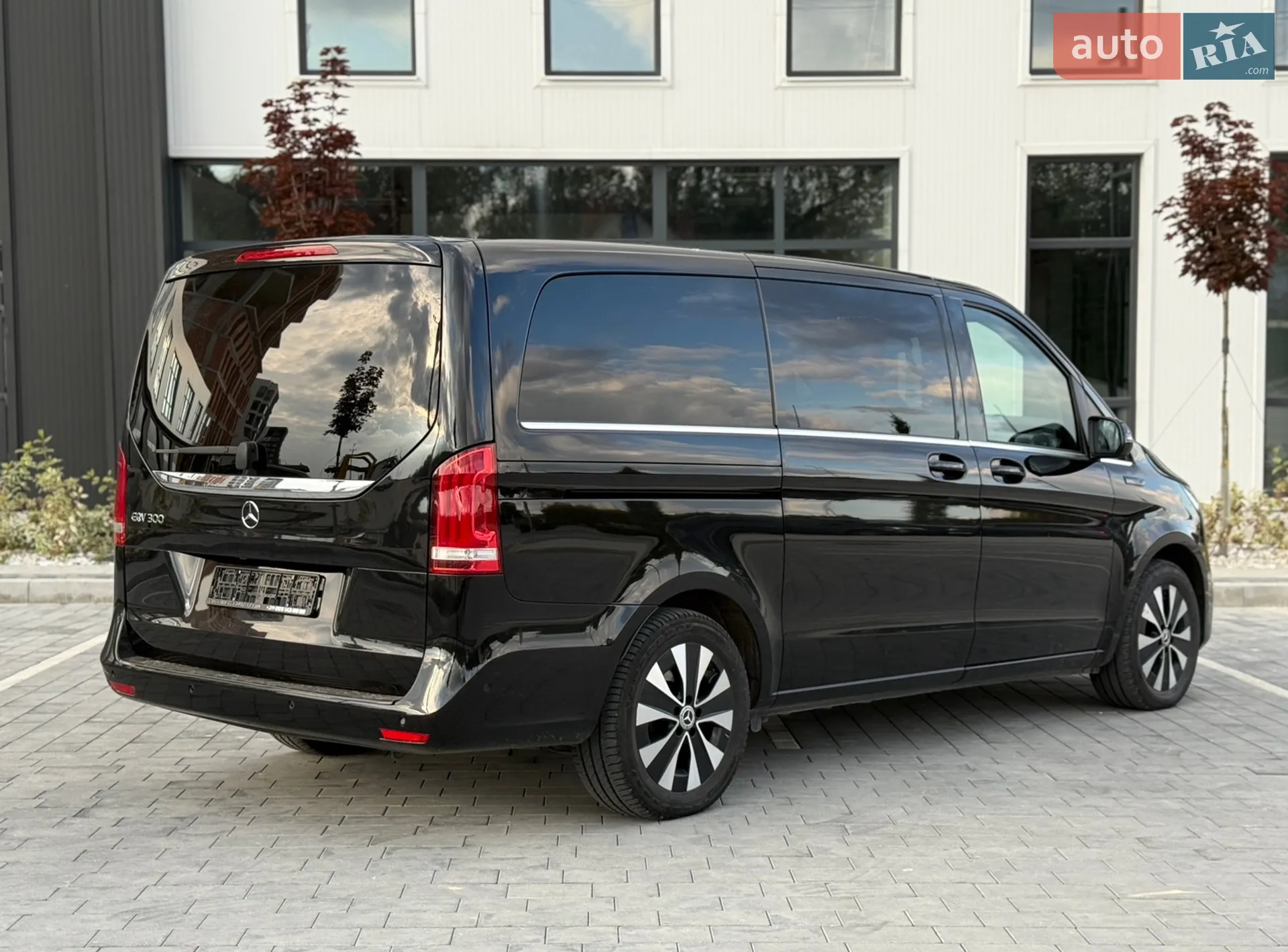 2021 Mercedes-Benz EQV - мініатюра 4