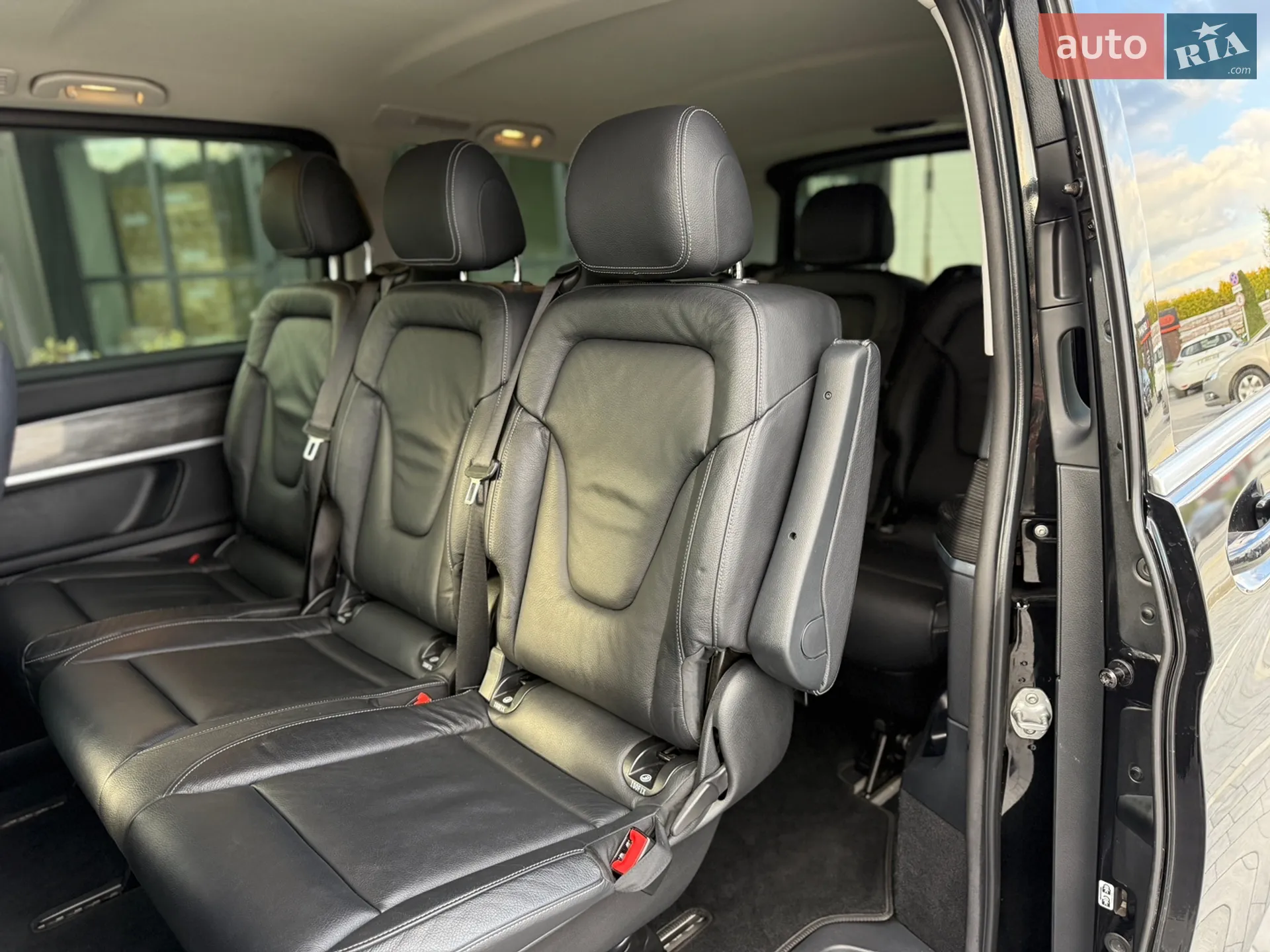 2021 Mercedes-Benz EQV - мініатюра 11