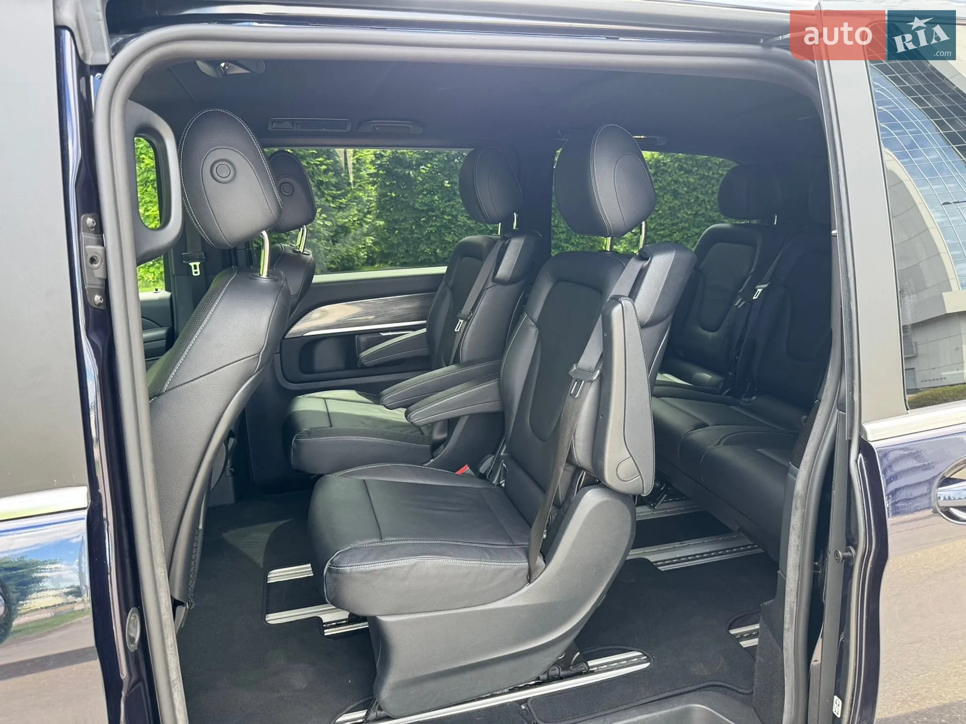 2020 Mercedes-Benz EQV - мініатюра 13