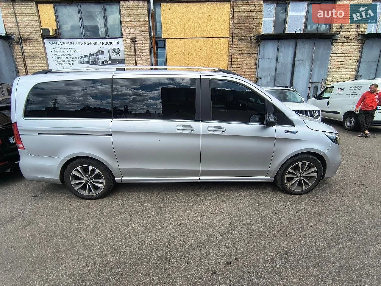 2022 Mercedes-Benz EQV - мініатюра 2