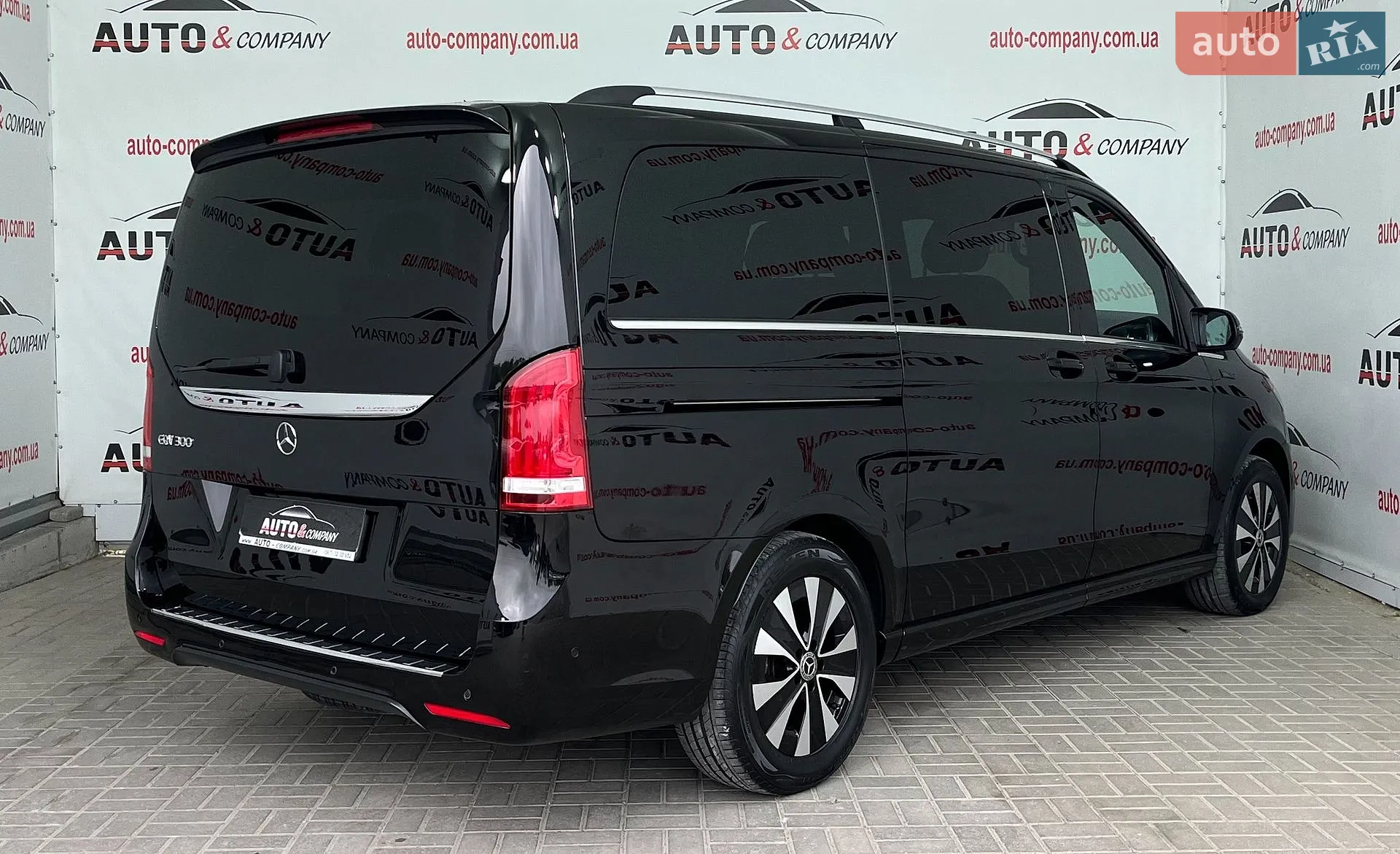 2022 Mercedes-Benz EQV - мініатюра 3