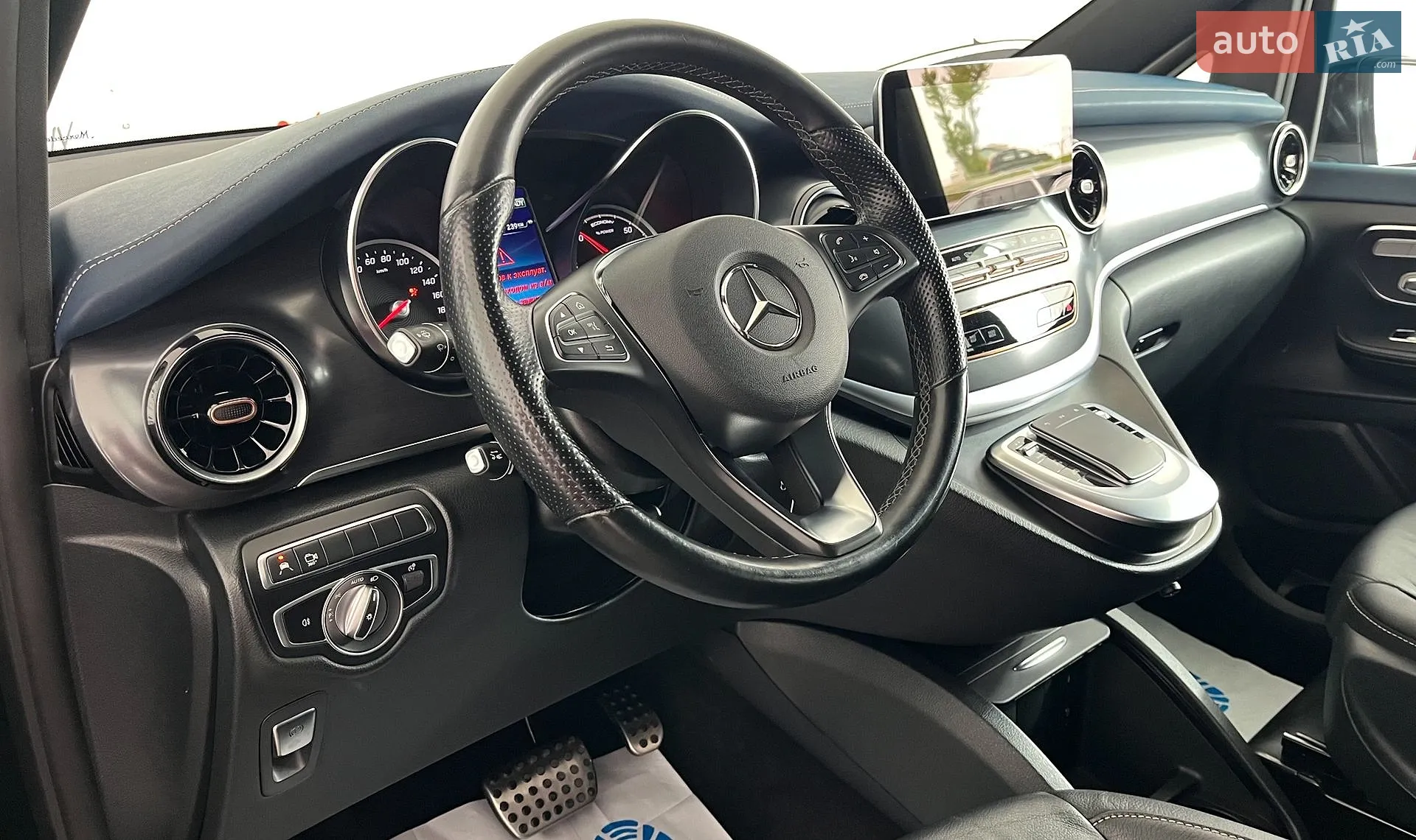 2022 Mercedes-Benz EQV - мініатюра 8