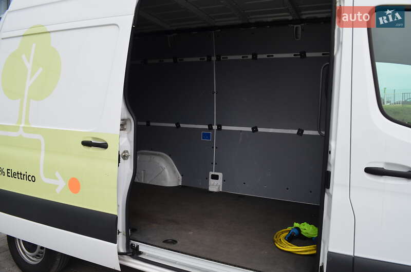 Грузовой фургон Mercedes-Benz eSprinter 2022 в Львове