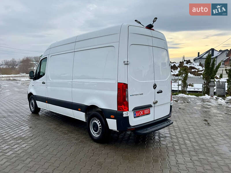Грузовой фургон Mercedes-Benz eSprinter 2023 в Дрогобыче