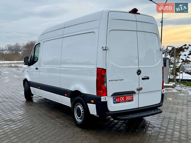 Грузовой фургон Mercedes-Benz eSprinter 2023 в Дрогобыче