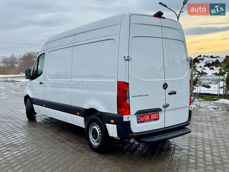 Грузовой фургон Mercedes-Benz eSprinter 2023 в Дрогобыче