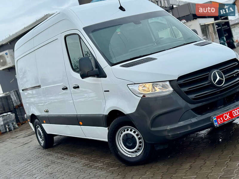 Грузовой фургон Mercedes-Benz eSprinter 2023 в Дрогобыче
