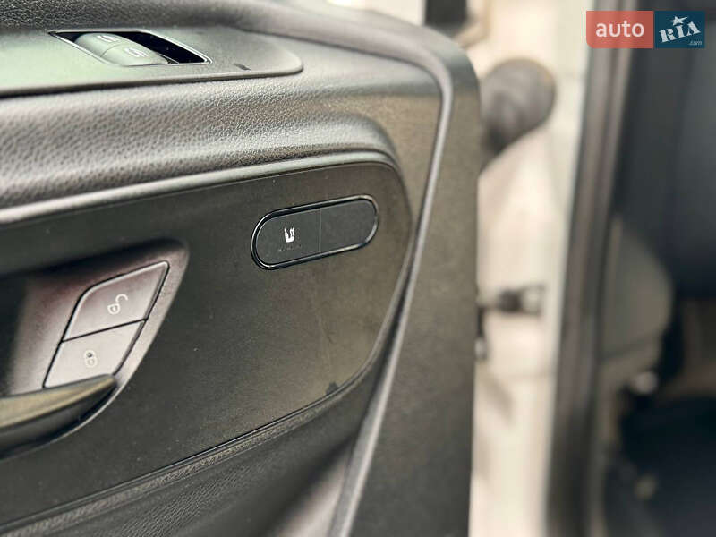 Грузовой фургон Mercedes-Benz eSprinter 2023 в Дрогобыче