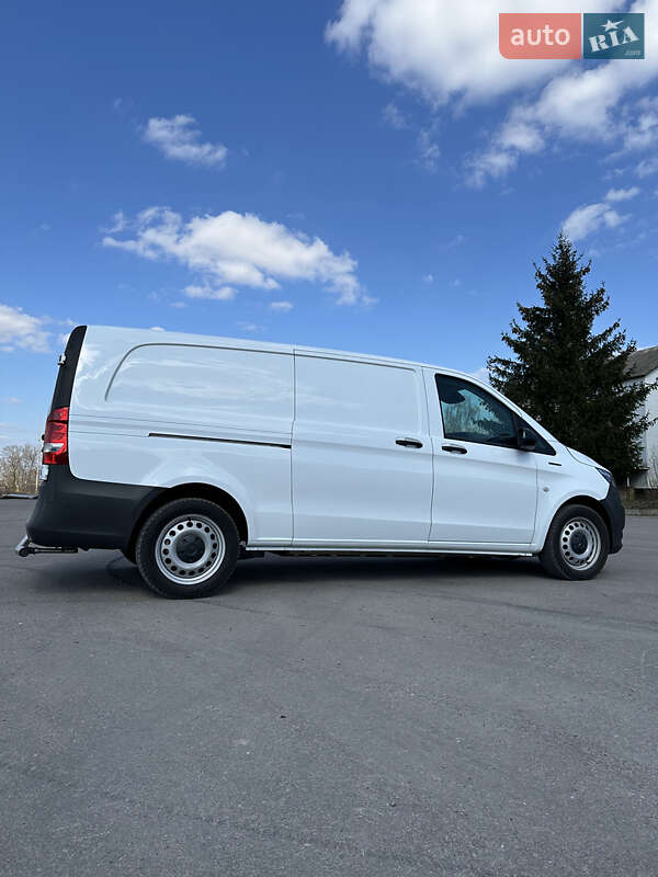 Вантажний фургон Mercedes-Benz eVito 2023 в Рівному