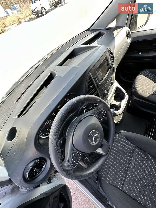 Вантажний фургон Mercedes-Benz eVito 2023 в Рівному