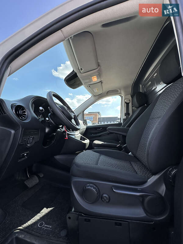 Вантажний фургон Mercedes-Benz eVito 2023 в Рівному