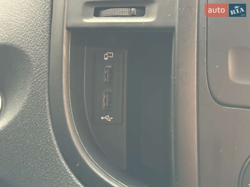 Минивэн Mercedes-Benz eVito 2021 в Тячеве