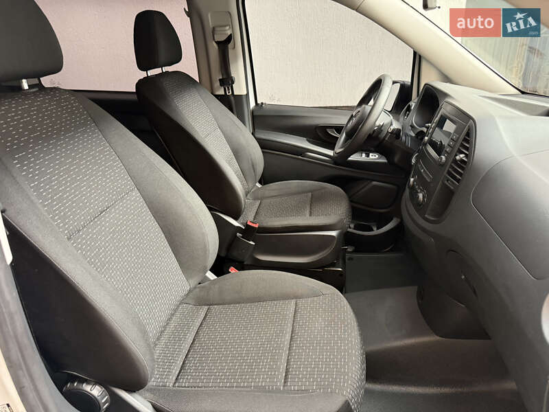 Минивэн Mercedes-Benz eVito 2021 в Тячеве