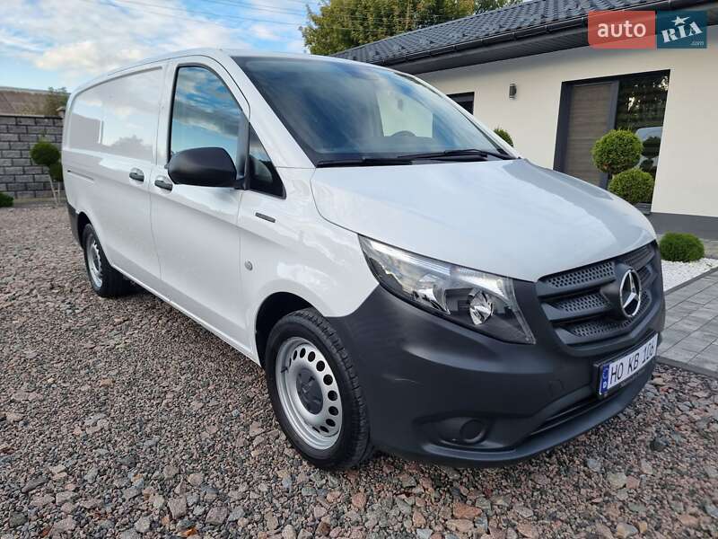 Вантажний фургон Mercedes-Benz eVito 2022 в Радивиліві