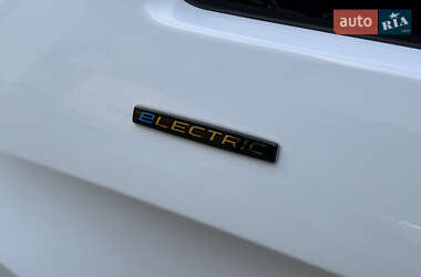 Грузовой фургон Mercedes-Benz eVito 2022 в  фото 10 Грузовой фургон Mercedes-Benz eVito 2022 в