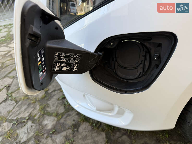 Минивэн Mercedes-Benz eVito 2021 в Тячеве