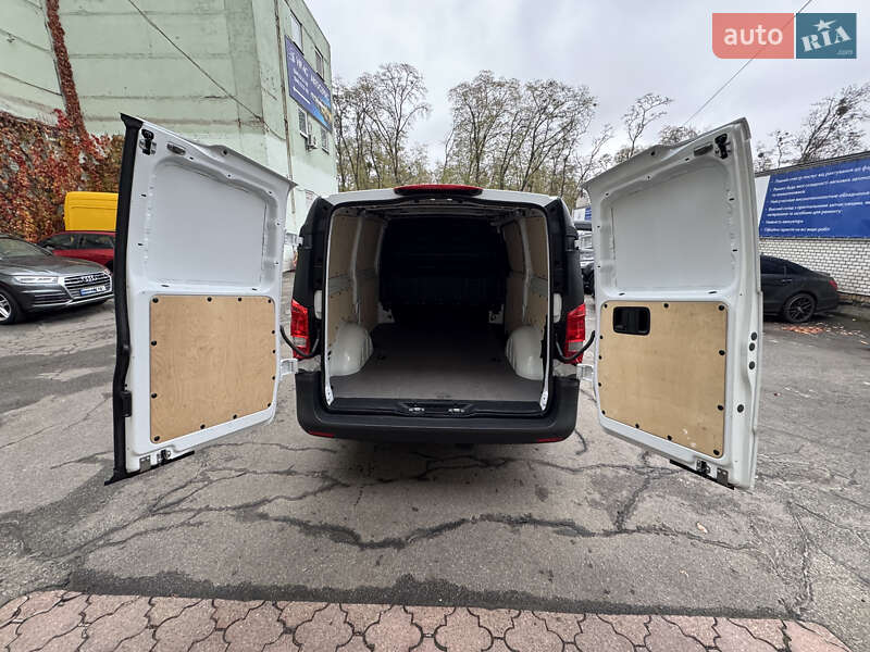 Вантажний фургон Mercedes-Benz eVito 2024 в Києві