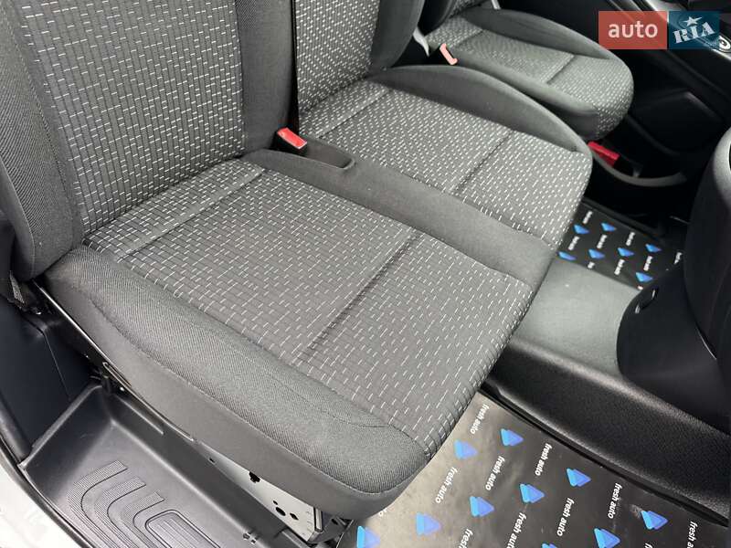 Вантажний фургон Mercedes-Benz eVito 2020 в Рівному