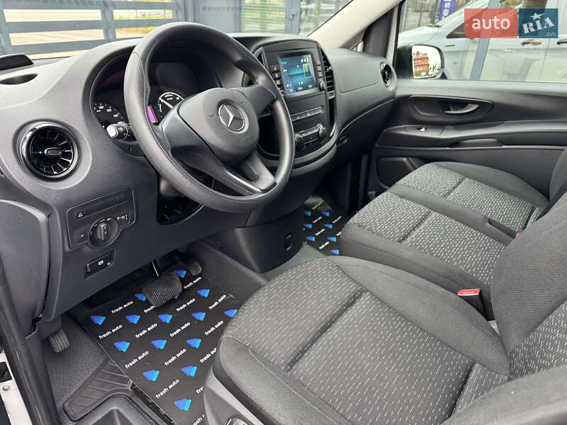 Вантажний фургон Mercedes-Benz eVito 2020 в Рівному