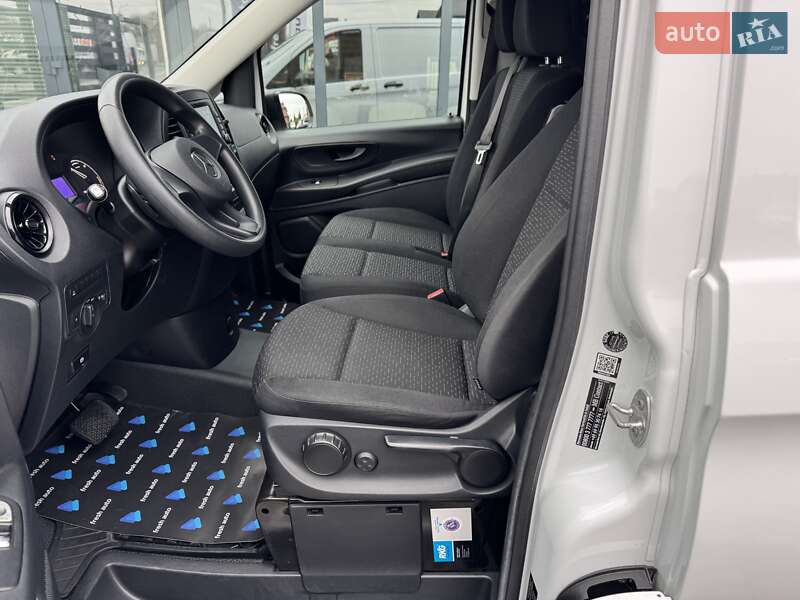 Вантажний фургон Mercedes-Benz eVito 2020 в Рівному