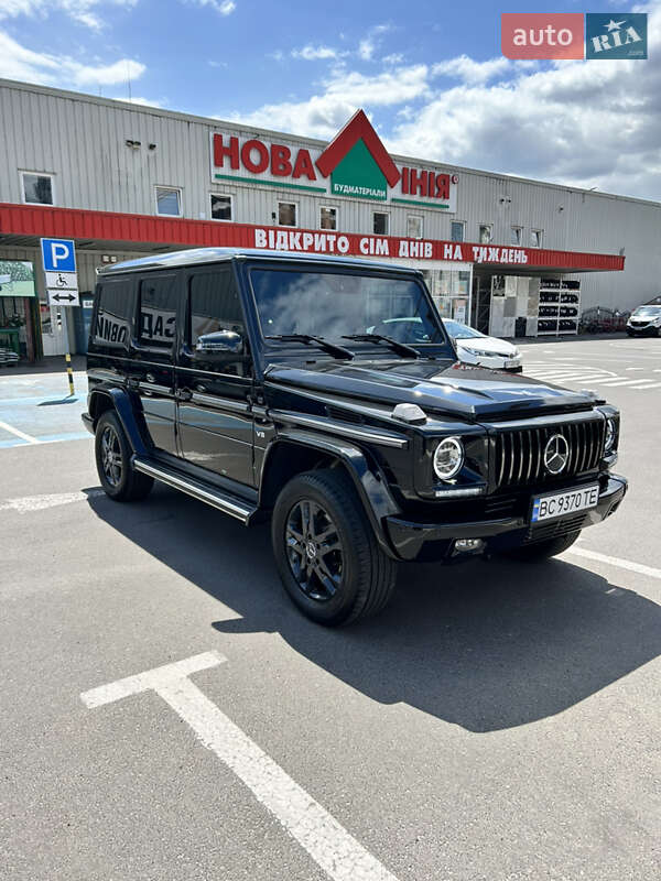 Mercedes-Benz G-Class 2012
