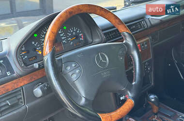 Внедорожник / Кроссовер Mercedes-Benz G-Class 2000 в 