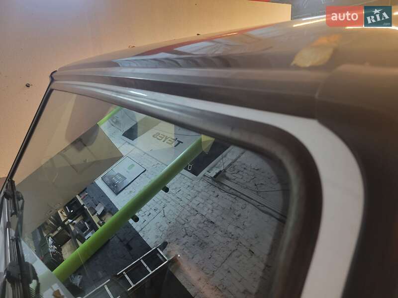 Внедорожник / Кроссовер Mercedes-Benz G-Class 2010 в Киеве фото 15 Внедорожник / Кроссовер Mercedes-Benz G-Class 2010 в Киеве