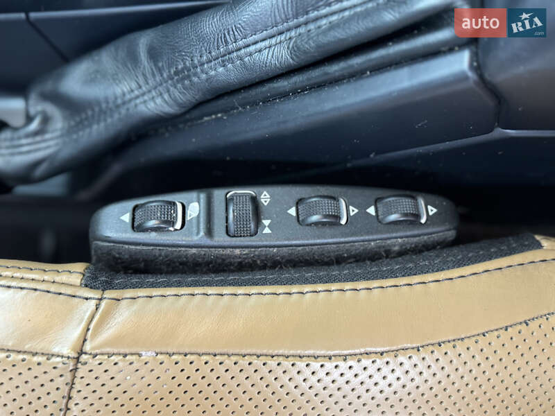 Внедорожник / Кроссовер Mercedes-Benz G-Class 2014 в Киеве фото 25 Внедорожник / Кроссовер Mercedes-Benz G-Class 2014 в Киеве