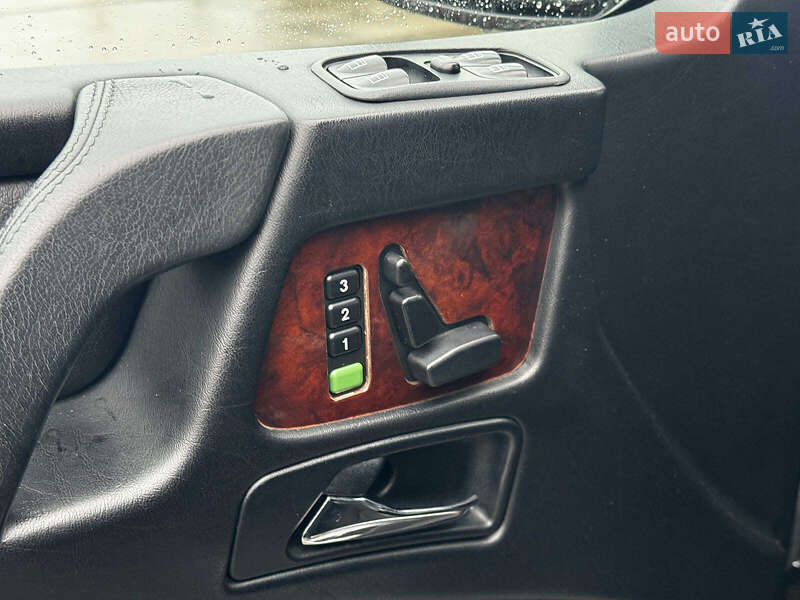 Позашляховик / Кросовер Mercedes-Benz G-Class 2007 в Харкові фото 15 Позашляховик / Кросовер Mercedes-Benz G-Class 2007 в Харкові