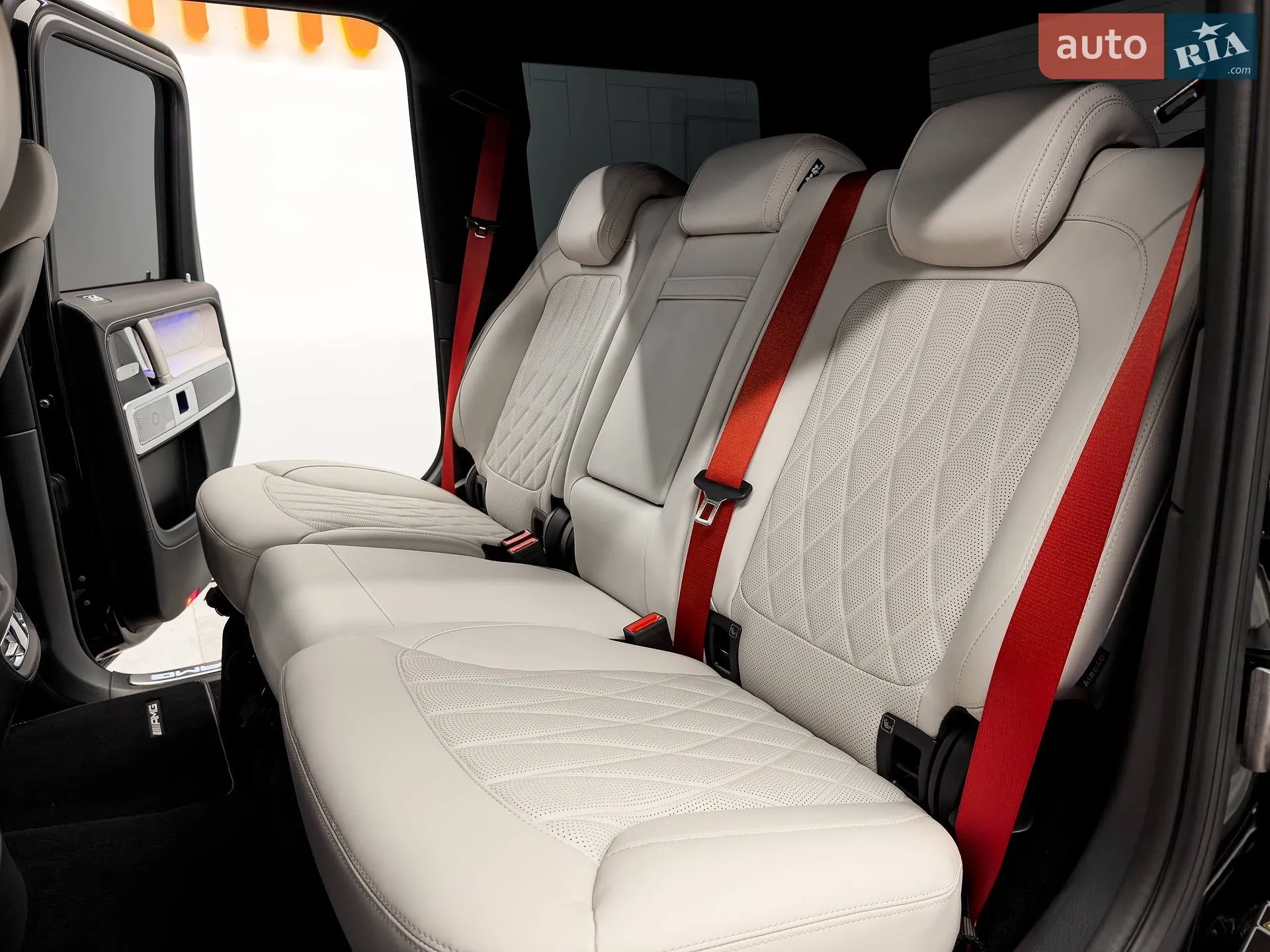 2025 Mercedes-Benz G-klasse - мініатюра 47