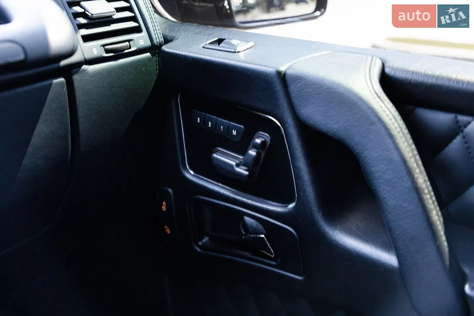 2013 Mercedes-Benz G-klasse - мініатюра 30