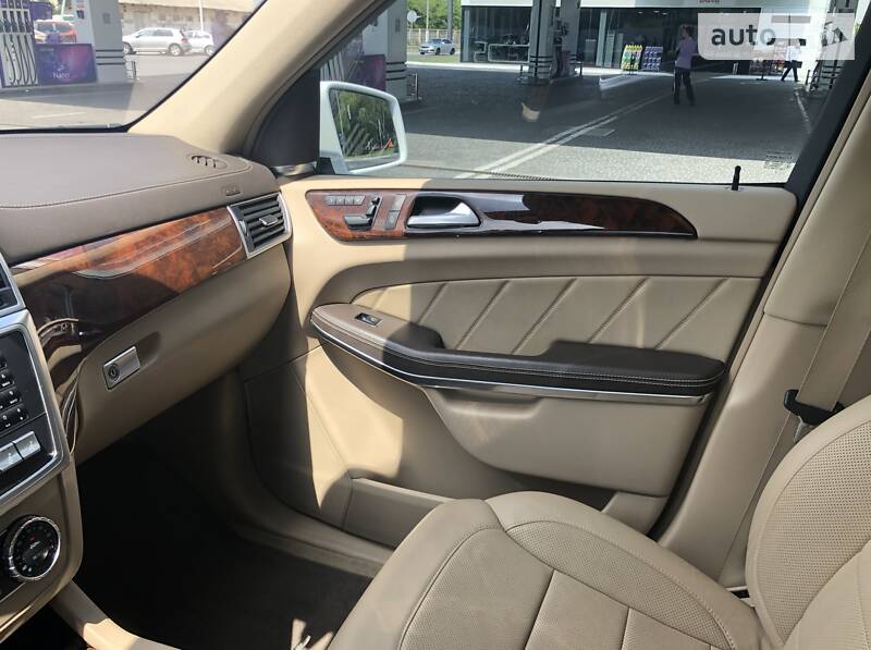 Позашляховик / Кросовер Mercedes-Benz GL-Class 2014 в Одесі фото 30 Позашляховик / Кросовер Mercedes-Benz GL-Class 2014 в Одесі