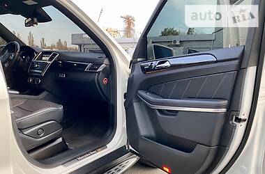 Позашляховик / Кросовер Mercedes-Benz GL-Class 2014 в 