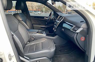 Позашляховик / Кросовер Mercedes-Benz GL-Class 2014 в 