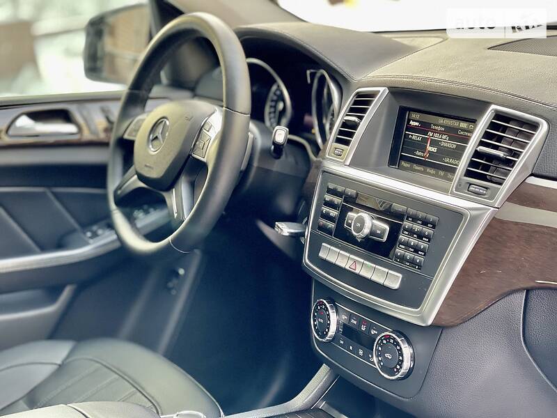 Позашляховик / Кросовер Mercedes-Benz GL-Class 2015 в Києві