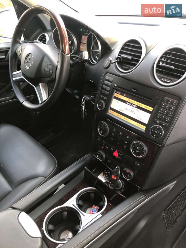 Внедорожник / Кроссовер Mercedes-Benz GL-Class 2011 в Обухове фото 18 Внедорожник / Кроссовер Mercedes-Benz GL-Class 2011 в Обухове