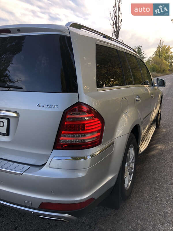 Внедорожник / Кроссовер Mercedes-Benz GL-Class 2011 в Обухове фото 12 Внедорожник / Кроссовер Mercedes-Benz GL-Class 2011 в Обухове