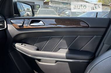 Позашляховик / Кросовер Mercedes-Benz GL-Class 2014 в 