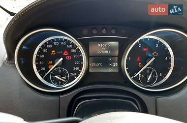 Внедорожник / Кроссовер Mercedes-Benz GL-Class 2012 в 