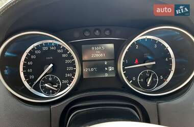 Внедорожник / Кроссовер Mercedes-Benz GL-Class 2012 в 