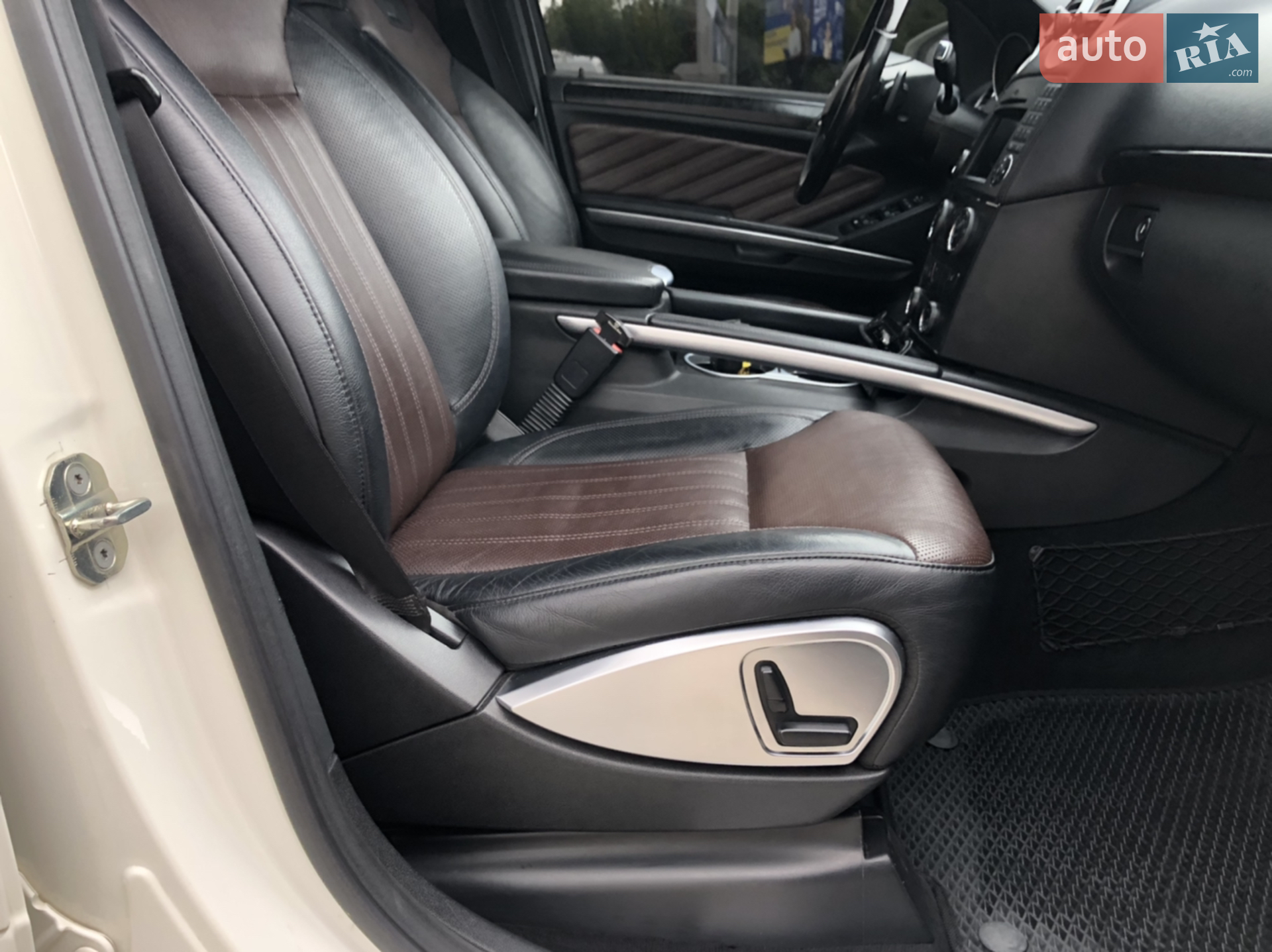 2012 Mercedes-Benz GL-klasse - мініатюра 29