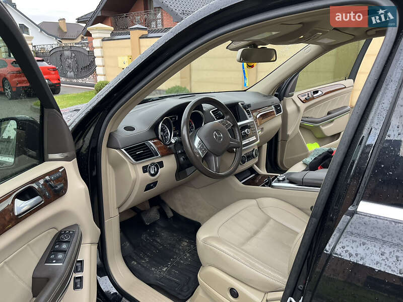 Внедорожник / Кроссовер Mercedes-Benz GL-Class 2014 в Львове фото 19 Внедорожник / Кроссовер Mercedes-Benz GL-Class 2014 в Львове