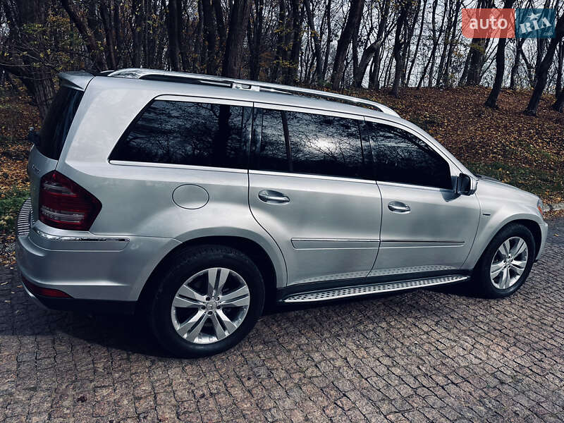 Внедорожник / Кроссовер Mercedes-Benz GL-Class 2010 в Черновцах