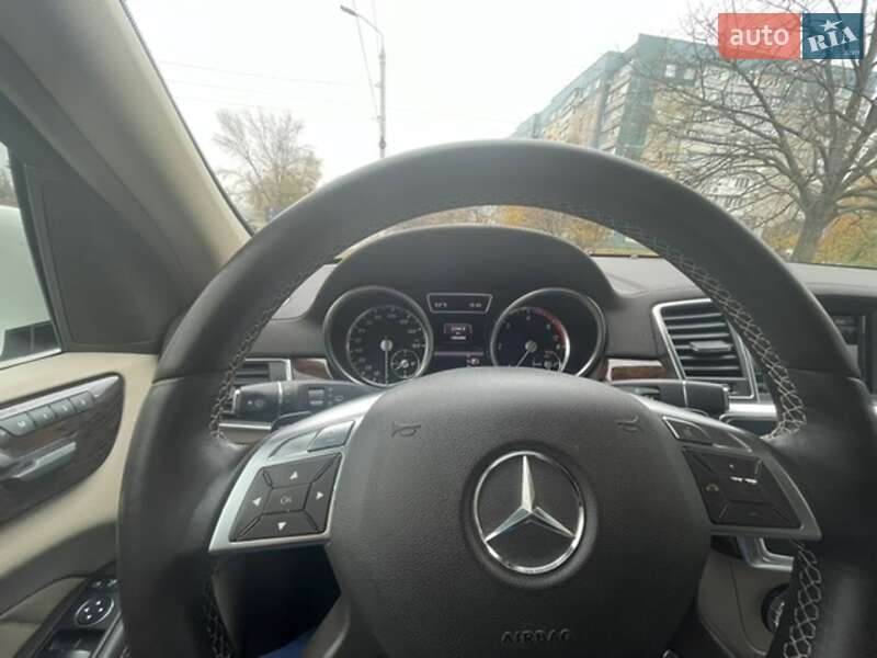Внедорожник / Кроссовер Mercedes-Benz GL-Class 2013 в Днепре фото 18 Внедорожник / Кроссовер Mercedes-Benz GL-Class 2013 в Днепре
