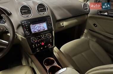 Позашляховик / Кросовер Mercedes-Benz GL-Class 2009 в 