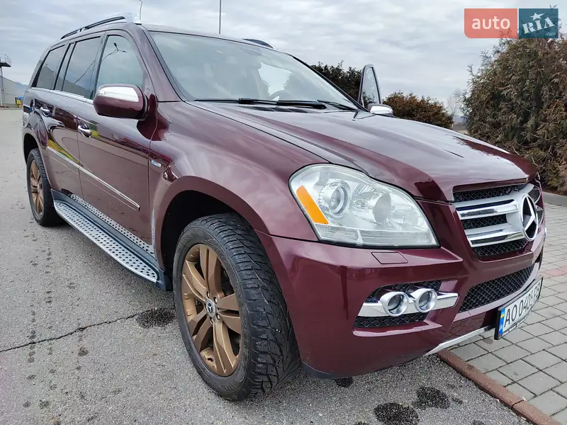 Mercedes-Benz GL-Class