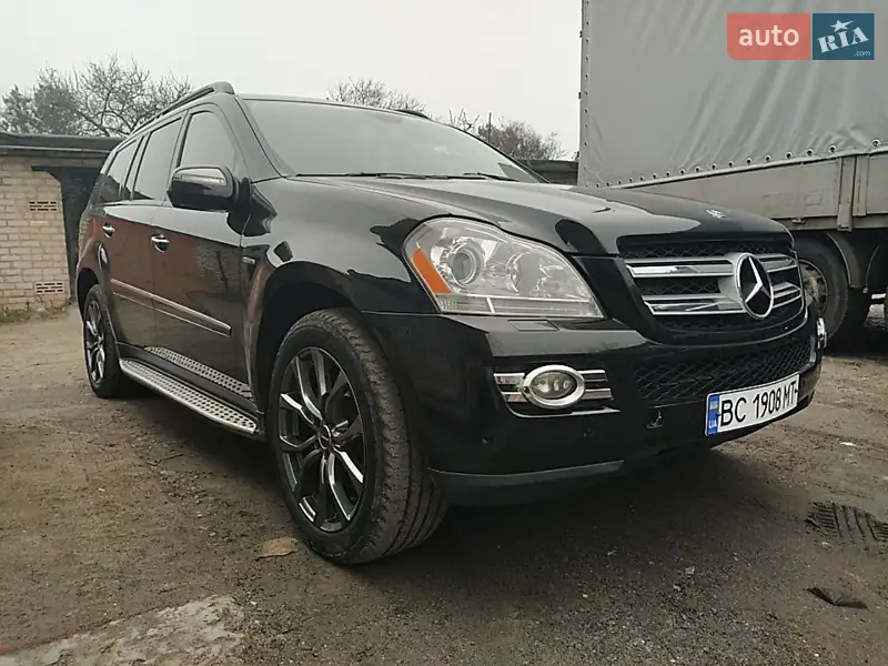 Mercedes-Benz GL-Class