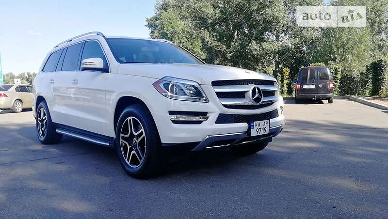 Позашляховик / Кросовер Mercedes-Benz GL-Class 2014 в 