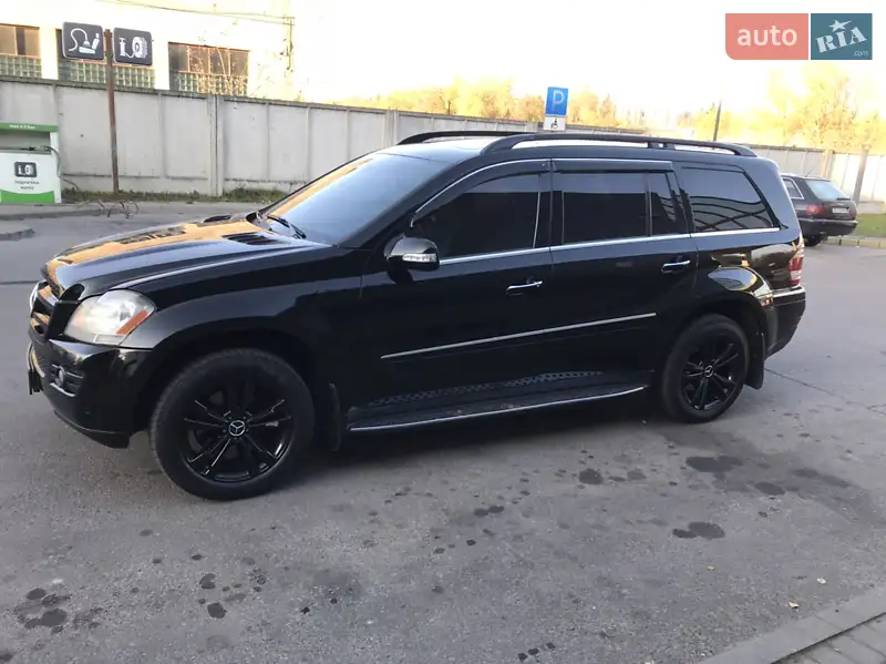 Mercedes-Benz GL-Class